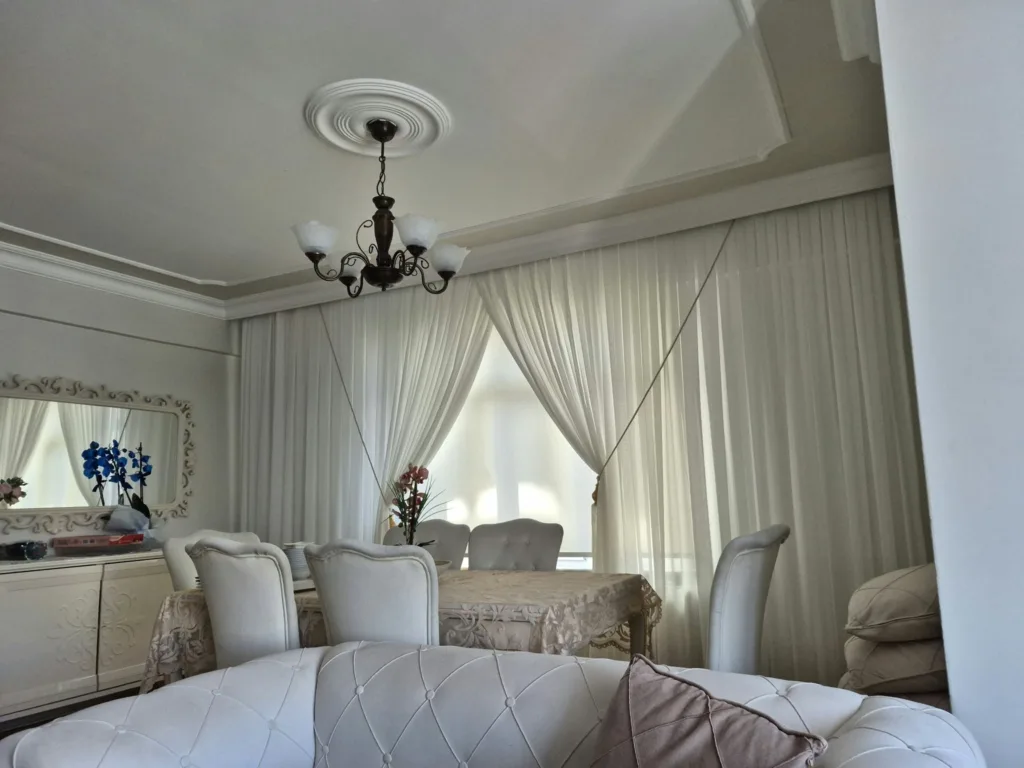 Klasik salon tülü — salon, yemek odası